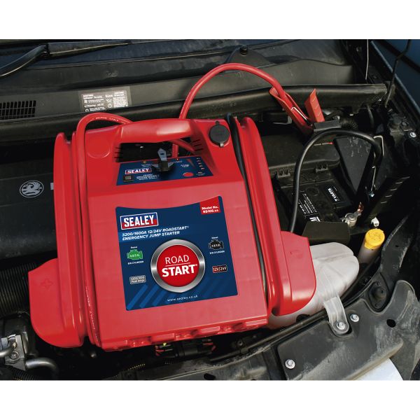 Sealey RoadStart® Emergency Jump Starter 12/24V 3200/1600 Peak Amps RS105 | Two batteries, connected in either parallel or series to suit the output voltage, give high peak and cranking currents.
