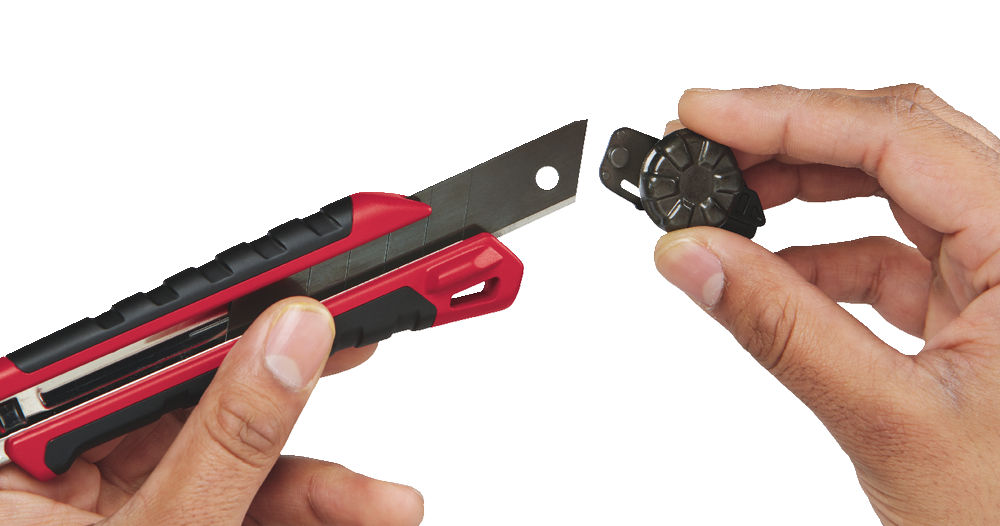 MILWAUKEE 25MM SNAP OFF KNIFE , Overmolded handle offers a slip resistant grip and is an acetone resistant.