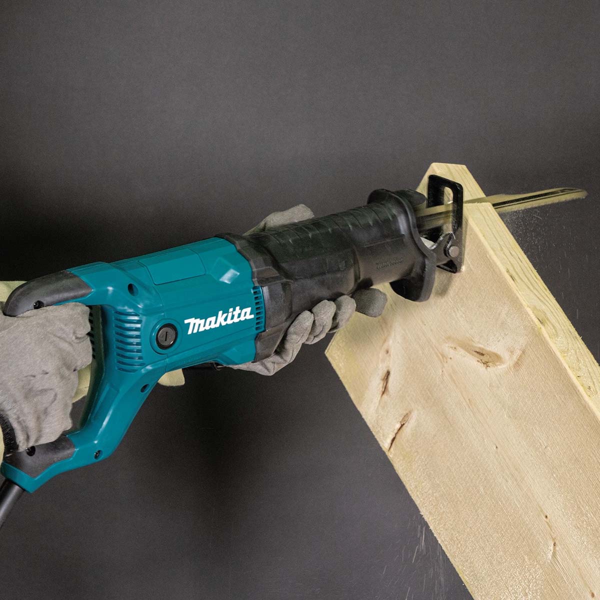 Makita Sabre Saw 240volt MAKJR3051TK | 1,200W motor for efficient cutting up to 3,000spm no load speed | toolforce.ie