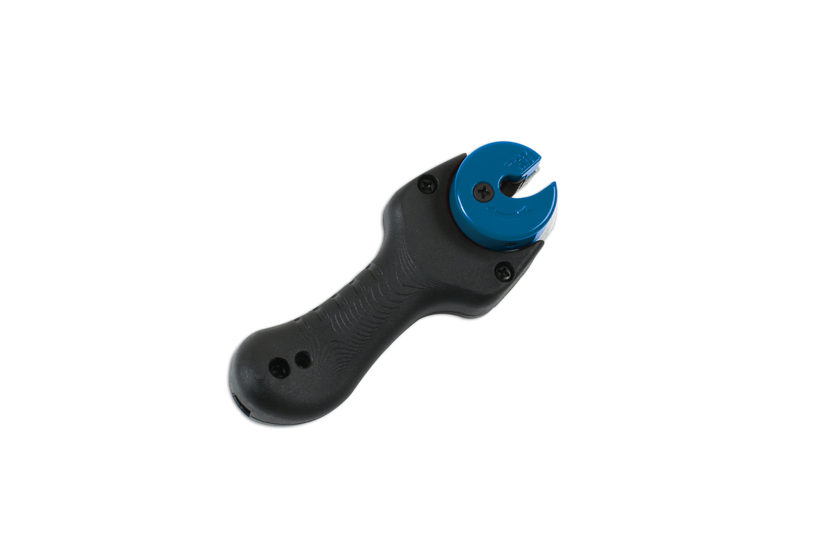 Automatic, self adjusting head & ratchet handle for faster cutting. Quick & accurate operation, ideal for under vehicle use.