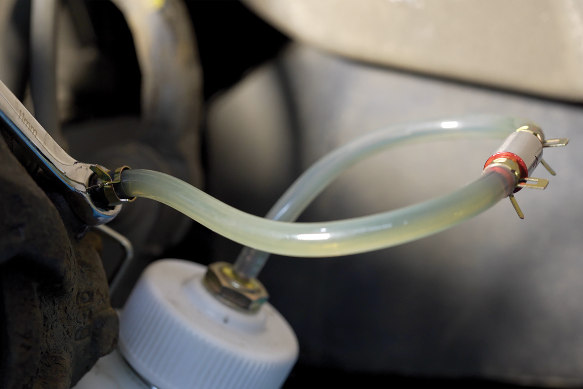 One way inline brake bleed valve allows bleeding to be done without closing the nipple between pumps.