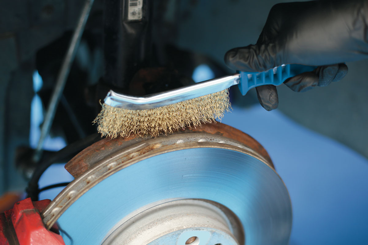 Maximum rpm for the 1/4" shank brushes: 4500rpm.