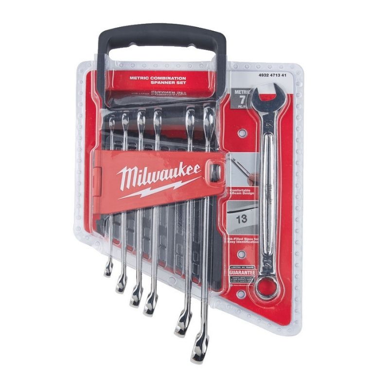 Milwaukee 7 Piece Metric Spanner Set 4932471341 | MAX BITE™ open-end grip reduces rounding and stripping.