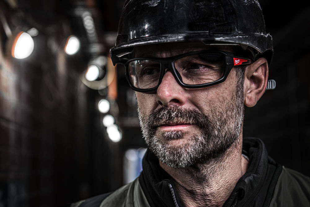 Milwaukee Performance Safety Glasses Clear, Comfort frames for long wear.