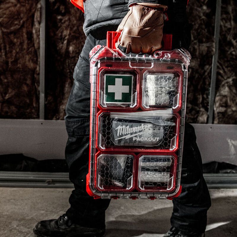 Milwaukee First Aid Kit BS8599 , Quickly identifiable during an emergency due to red coloured PACKOUT™ Compact Organiser. toolforce.ie