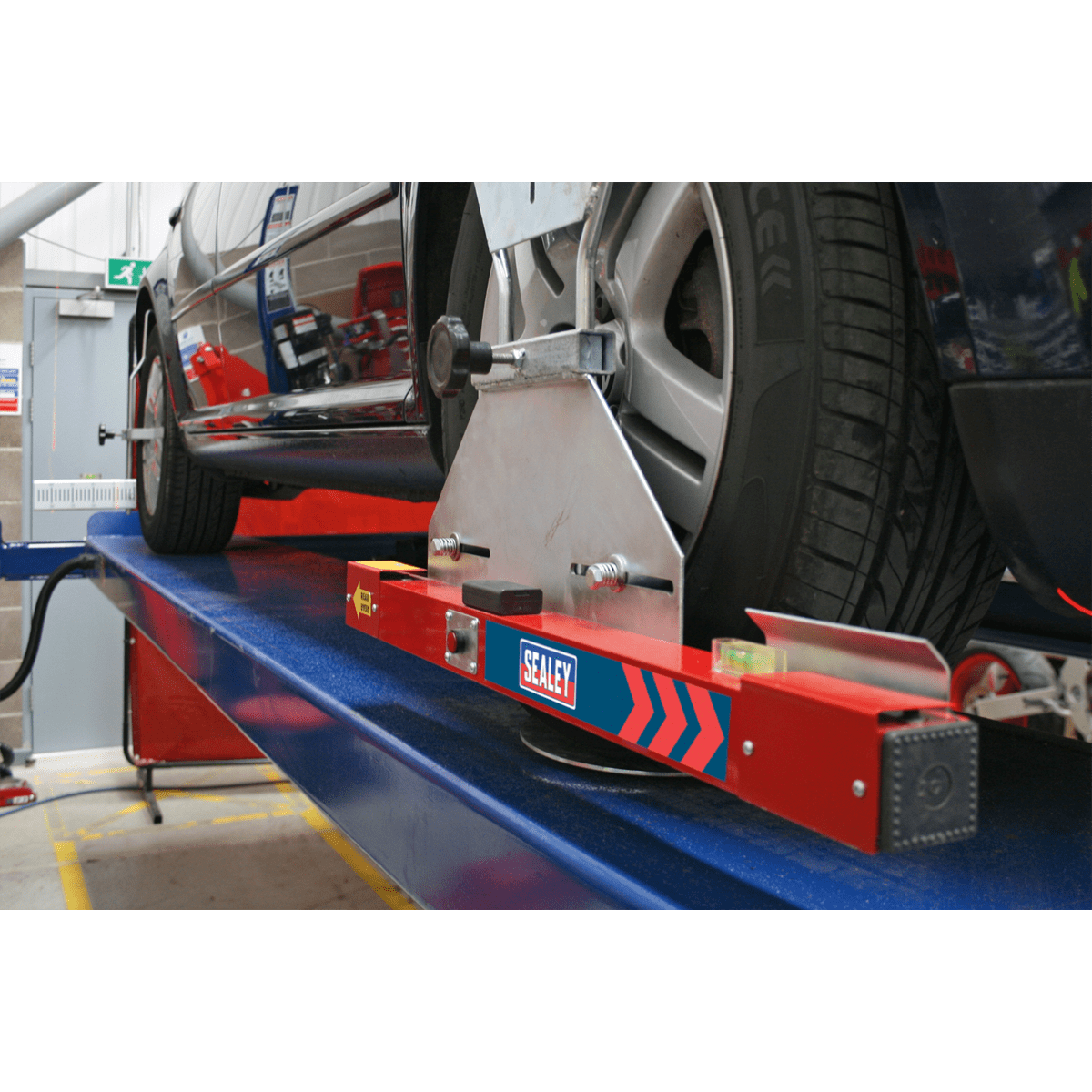 4-Wheel Laser Wheel Aligner | Fast, simple and accurate alignment of both front and rear wheels. | toolforce.ie