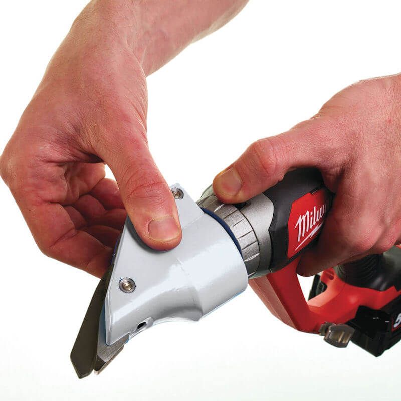 Milwaukee M18 Compact 1.2mm Metal Shears (body only), Unique 360° tool-free rotating head with 12 locking positions to access tight spaces.