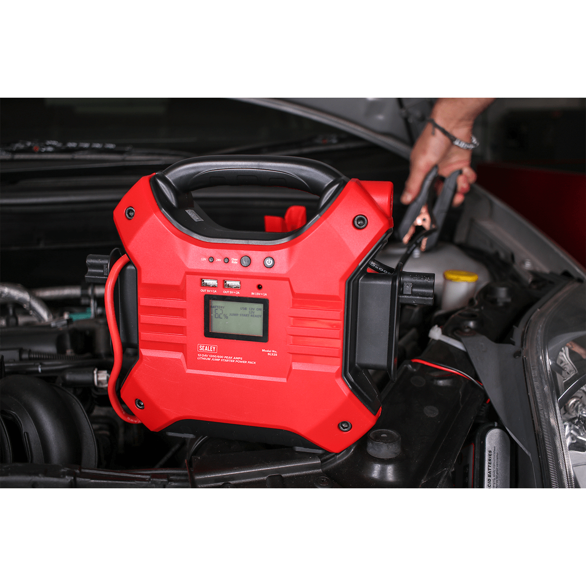 Jump Starter Power Pack Lithium-ion Phosphate (LiFePo4) 12/24V 1200/450 Peak Amps | Fully protected against reverse charging and overload. | toolforce.ie