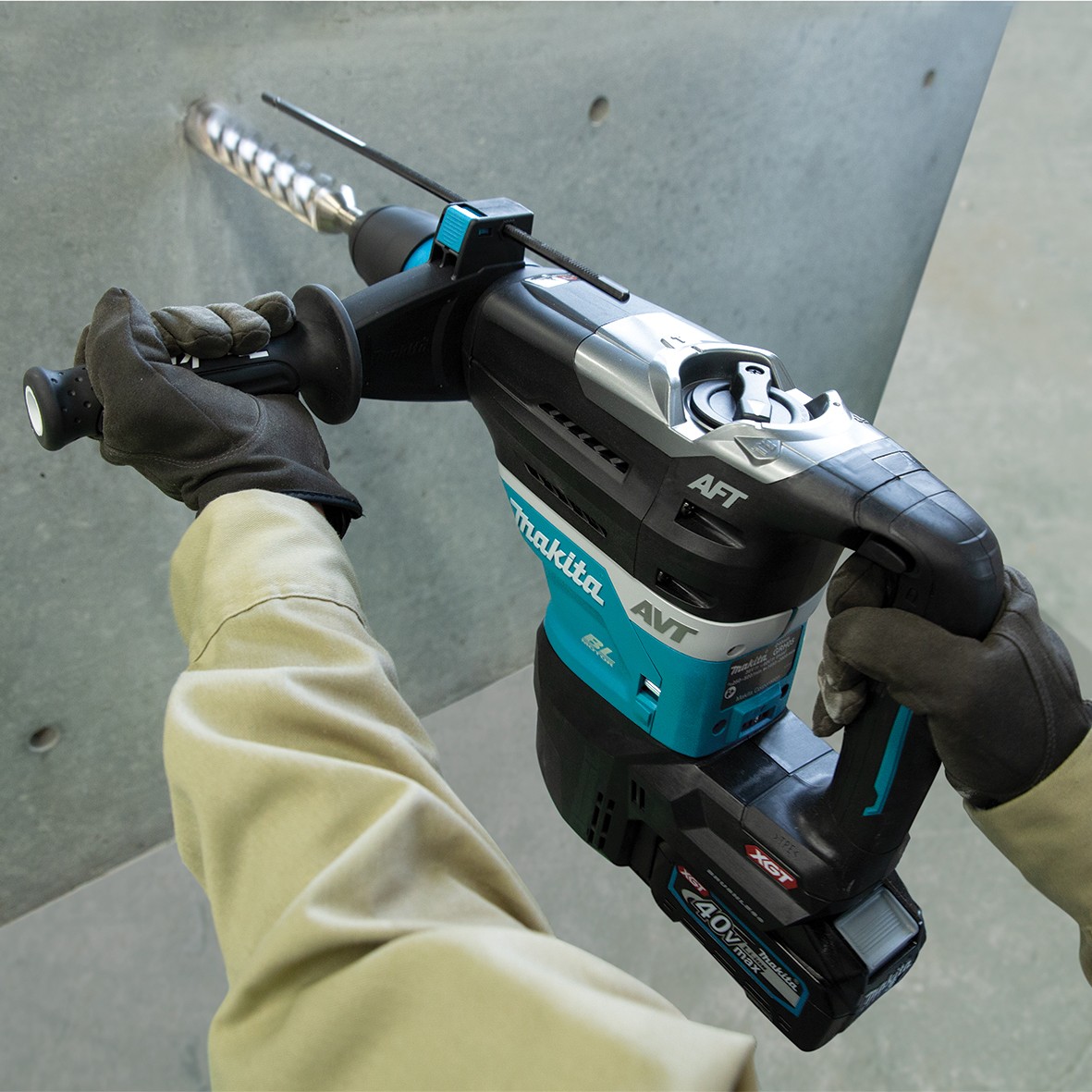 Makita 40V MAX XGT Brushless Rotary Demolition Hammer Drill HR005GZ