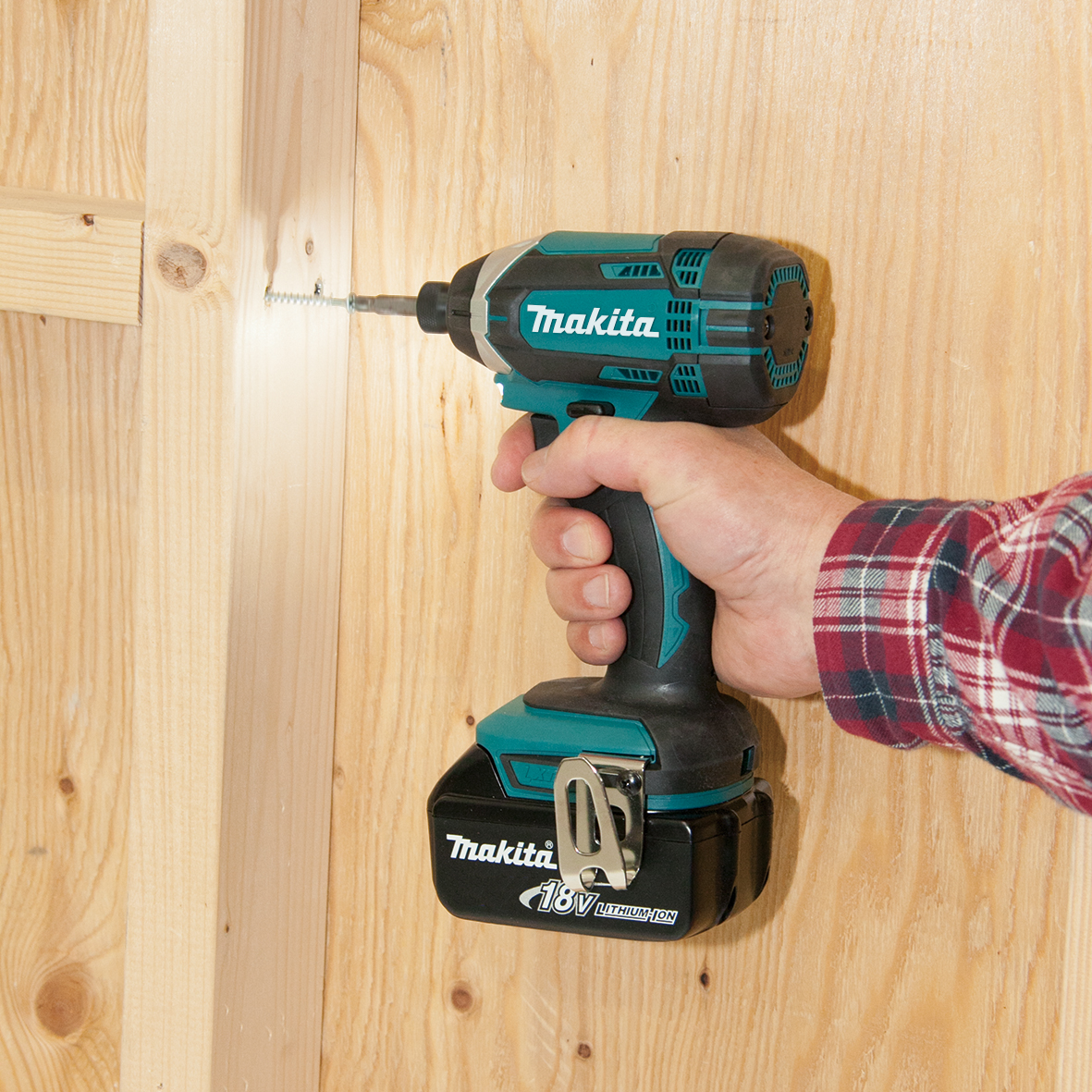Makita 18V Impact Driver DTD152Z