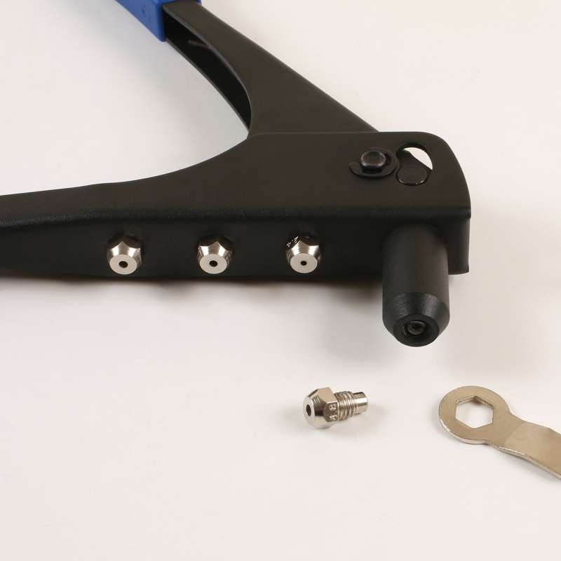 Supplied with 30 assorted rivets: 5 x 2.4mm, 16 x 3.2mm, 5 4mm, 5 x 4.8mm & head change spanner.
