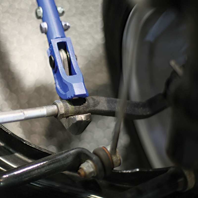 Serrated jaws help prevent slippage and damage to track rods.