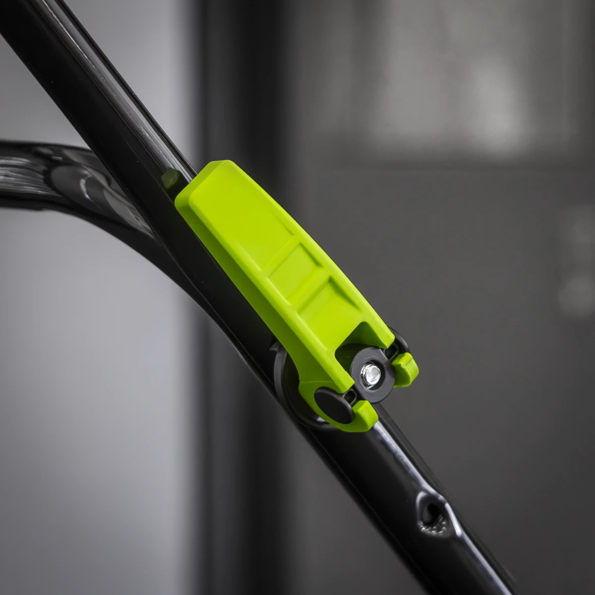 Adjustable height tubular handle with easy to adjust angle to best suit the user