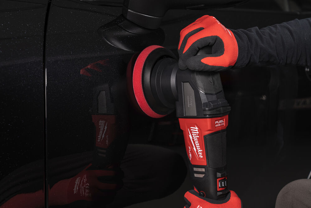 Milwaukee M18 Fuel Random Orbital Polisher with 15mm Stroke M18FROP15-501X