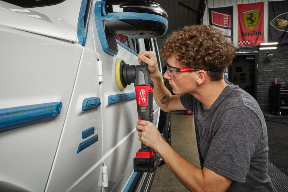 Milwaukee M18 Fuel Random Orbital Polisher with 15mm Stroke M18FROP15-501X