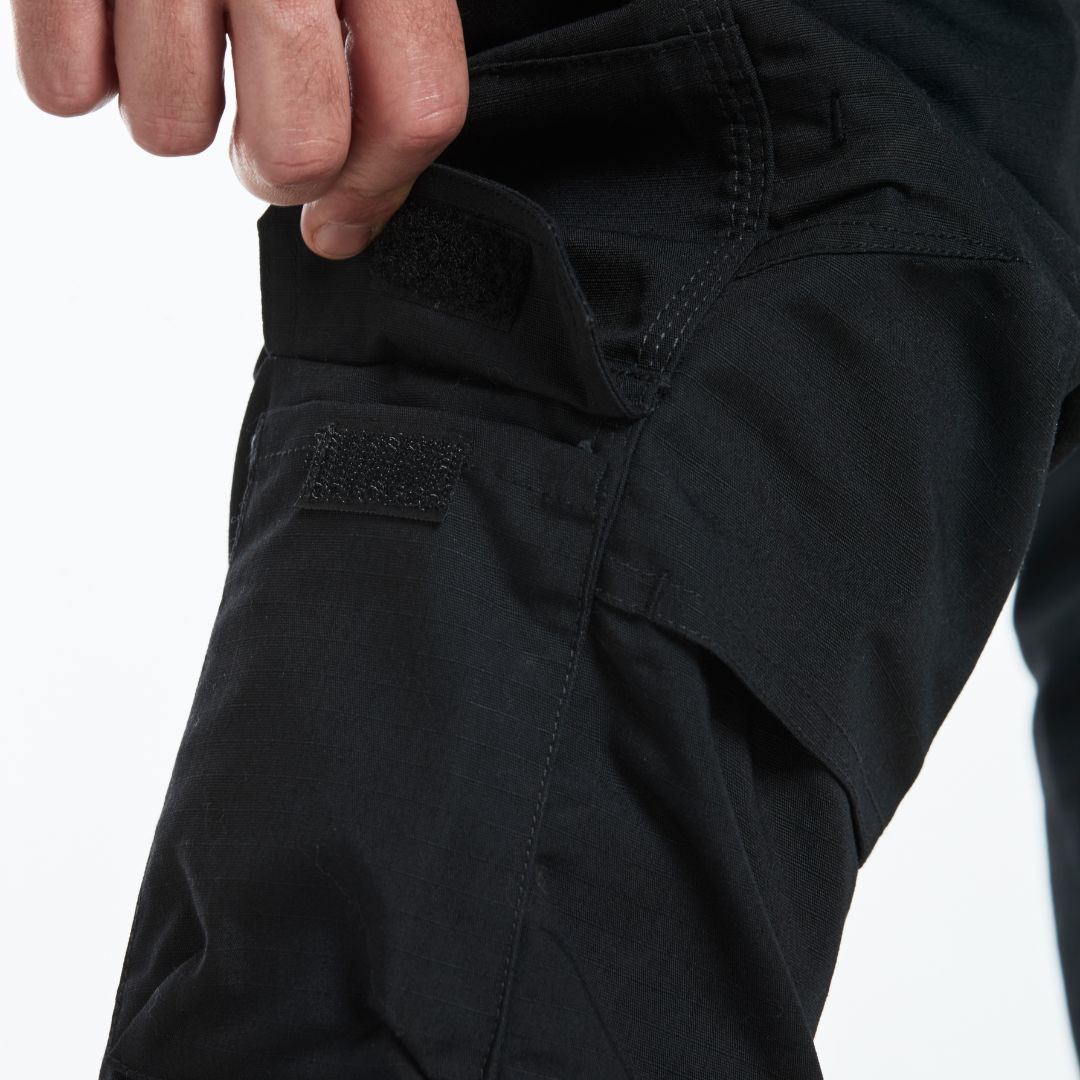 Portwest work trousers with pockets for phones