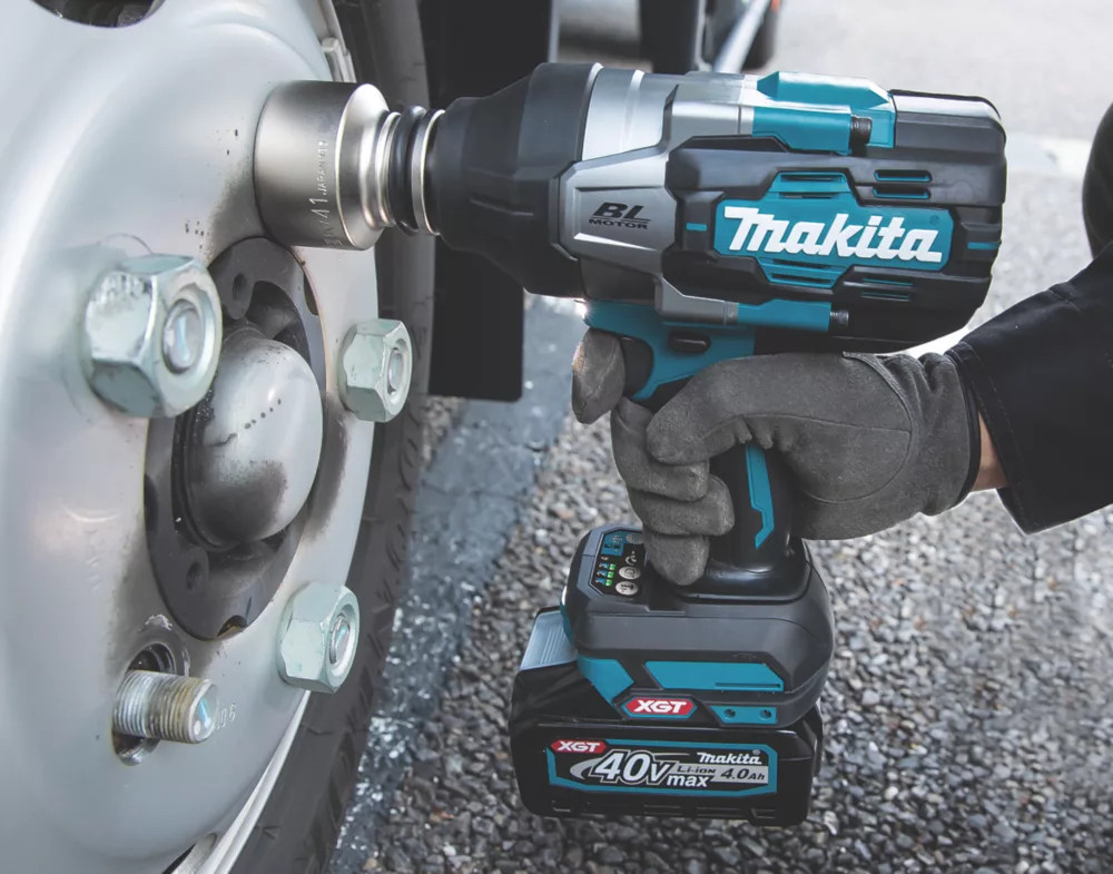 makita 40v impact wrench