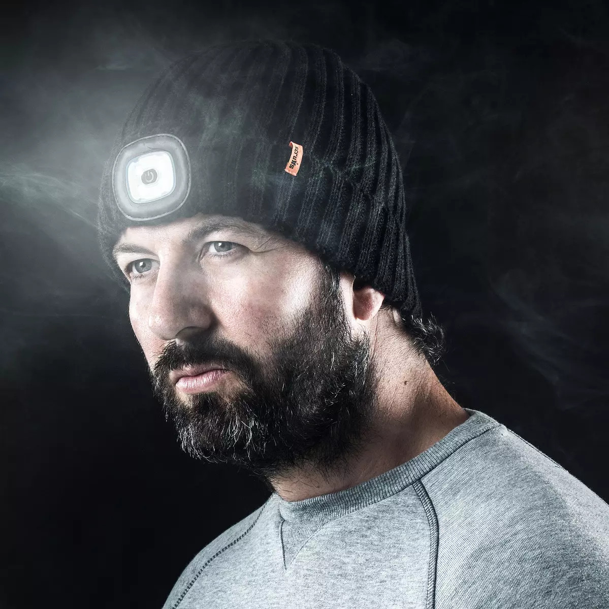 Scruffs LED torch Beanie Hat, Black Colour T54631