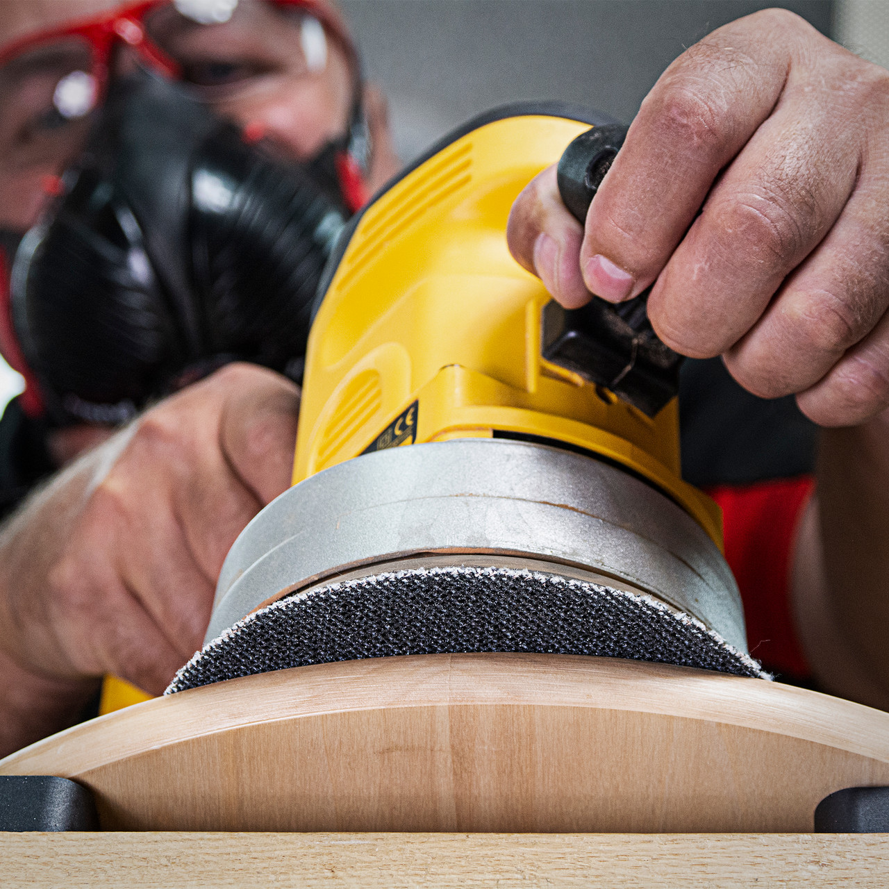 Trend 5 Pack Mesh Random Orbital Sanding pads 150mm 240 Grit great for Joinery, furniture making, decorating, keying, secondary preparation, cleaning and fine finishing applications