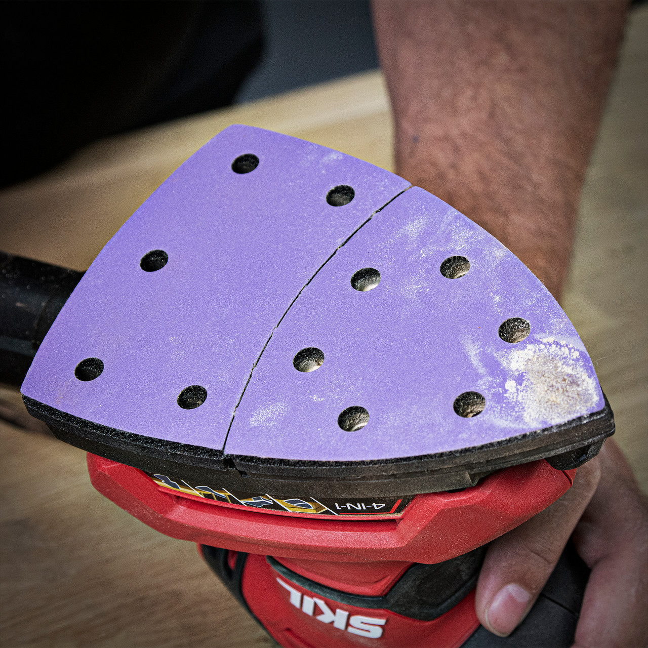 hole design ensures maximum compatibility on popular sanders