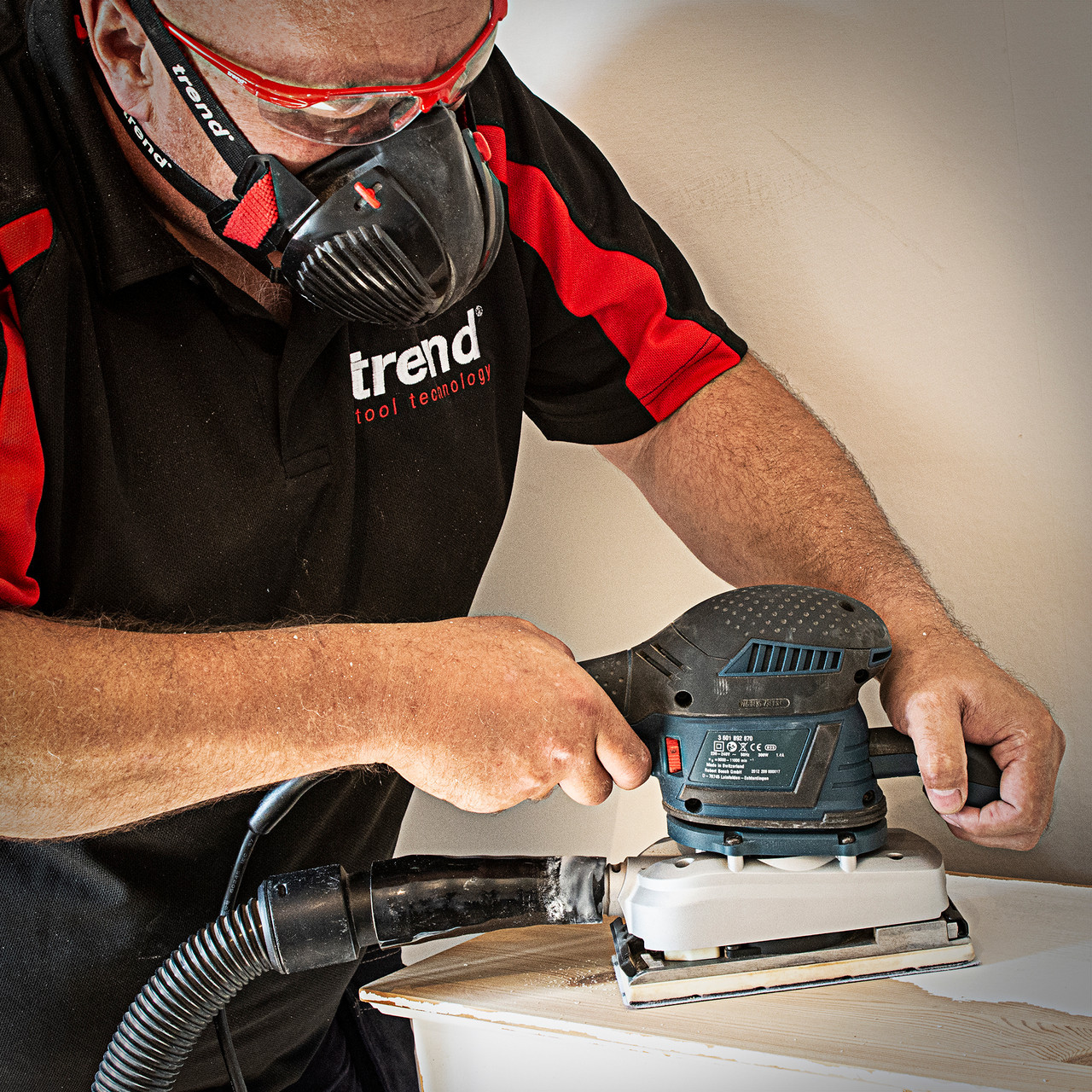 Grit maintains cutting performance by fracturing away in use to expose fresh, sharp cutting faces