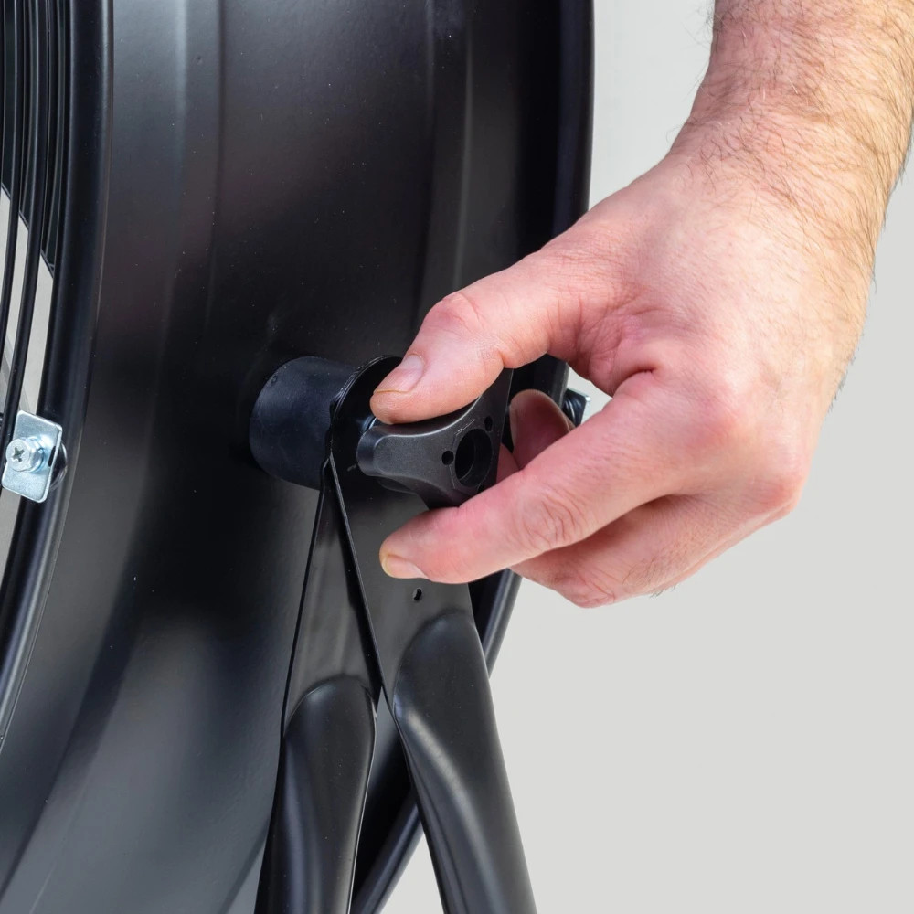 Adjustable tilting head with 360° rotation workplace fan