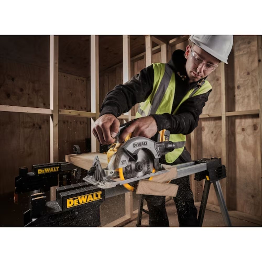 DeWalt 18V XR circular saw DCS565