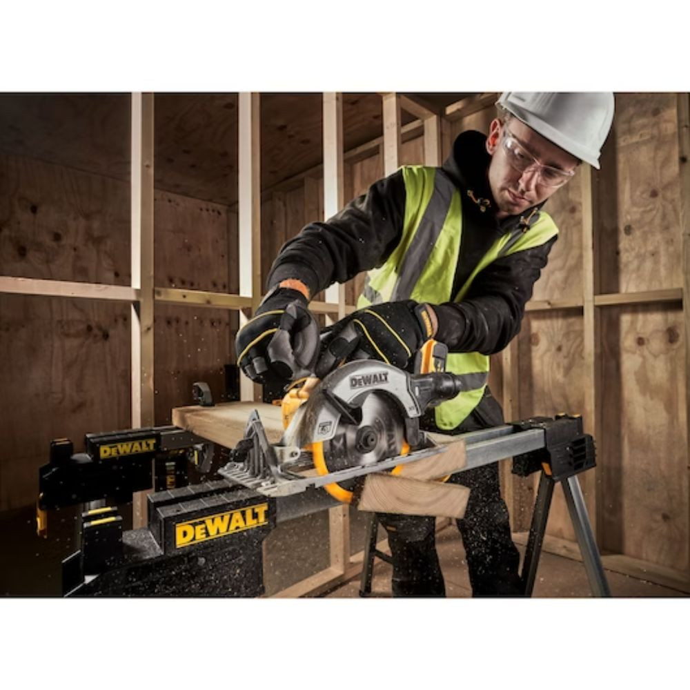 DeWalt 18v XR Brushless Cordless 165MM Circular Saw (Body Only) DCS565