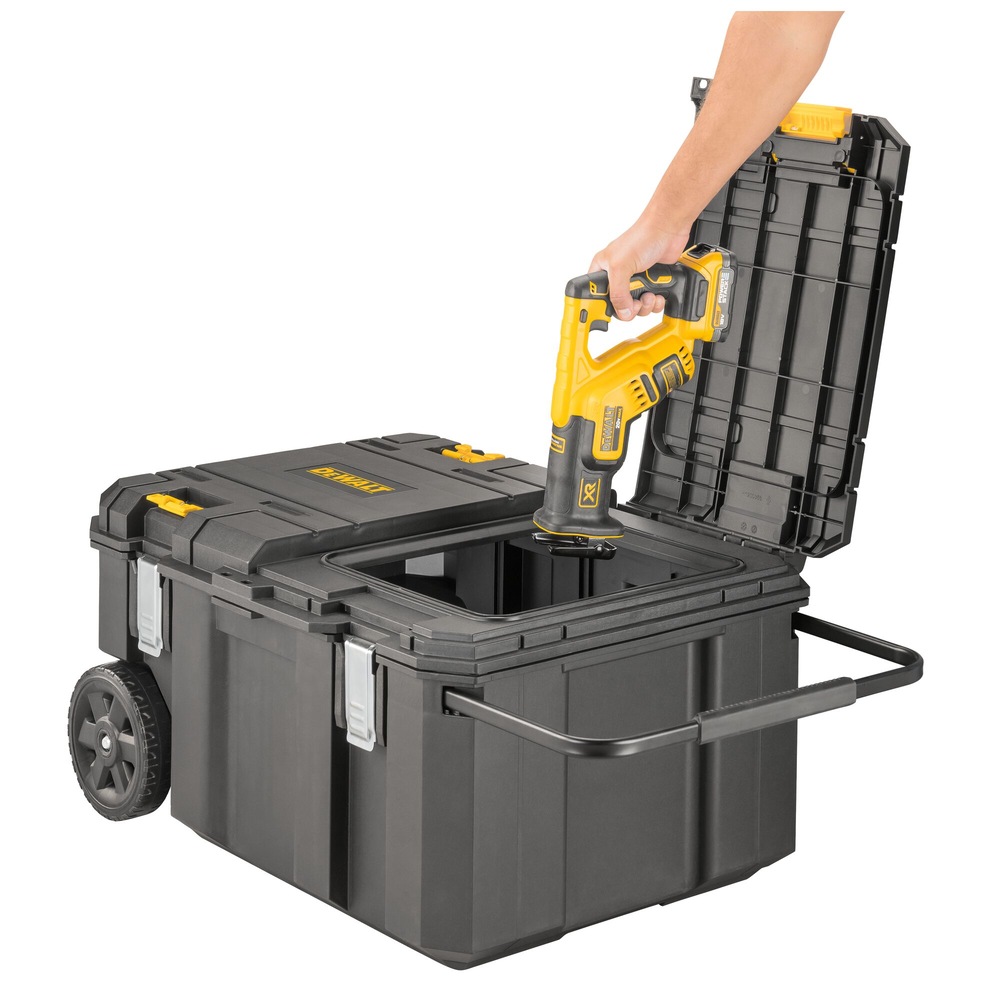 wheeled tool chest by dewalt