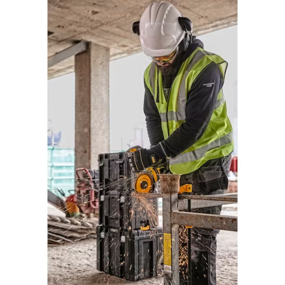 DeWalt angle grinder PERFORM & PROTECT™ product line with Kickback Brake and the Anti-Rotation E-CLUTCH System.