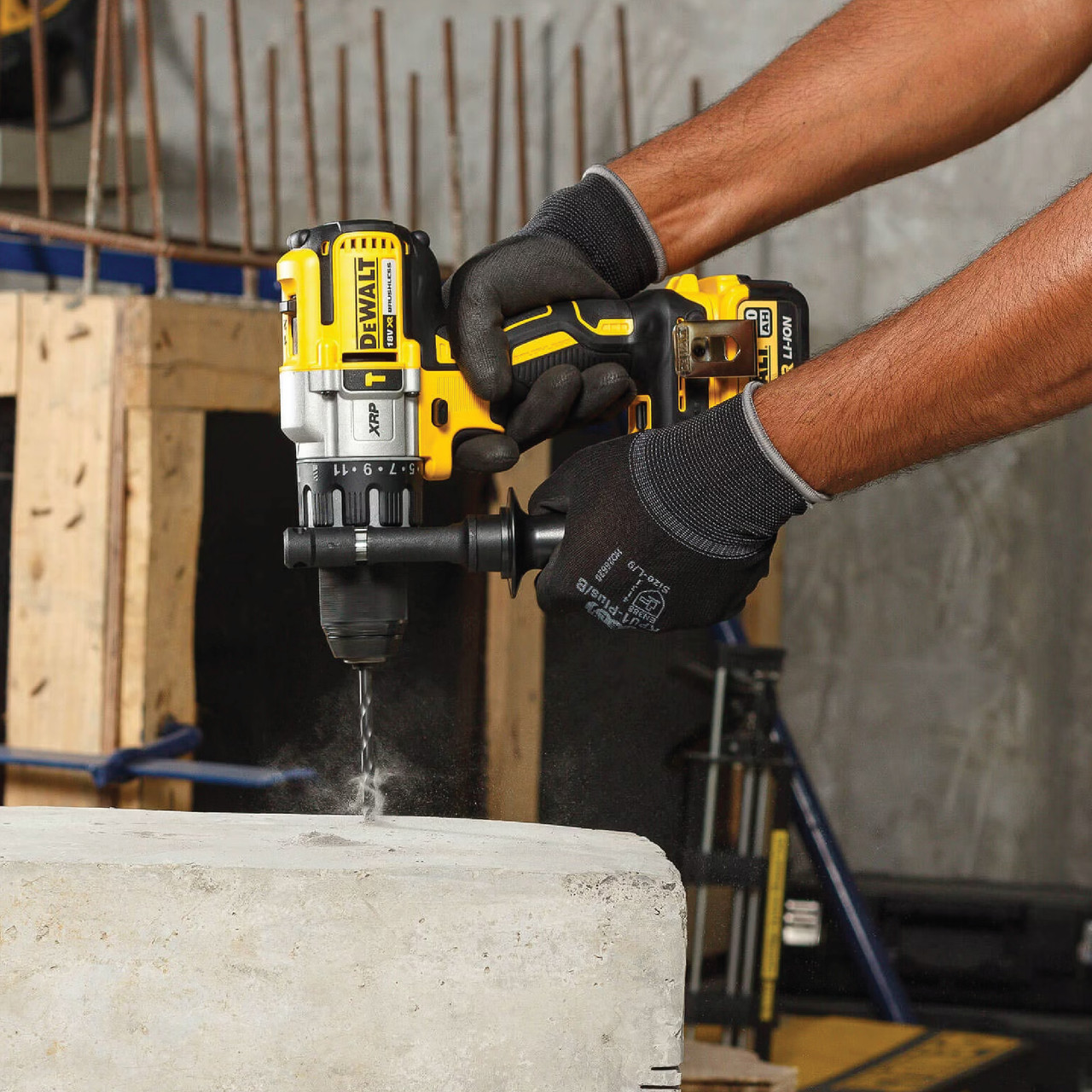 DeWalt 18v xr 3 speed brushless combi drill DCD996N