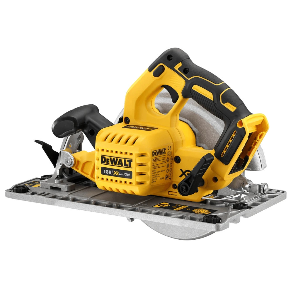 DeWalt high powered cordless circular saw DCS572N