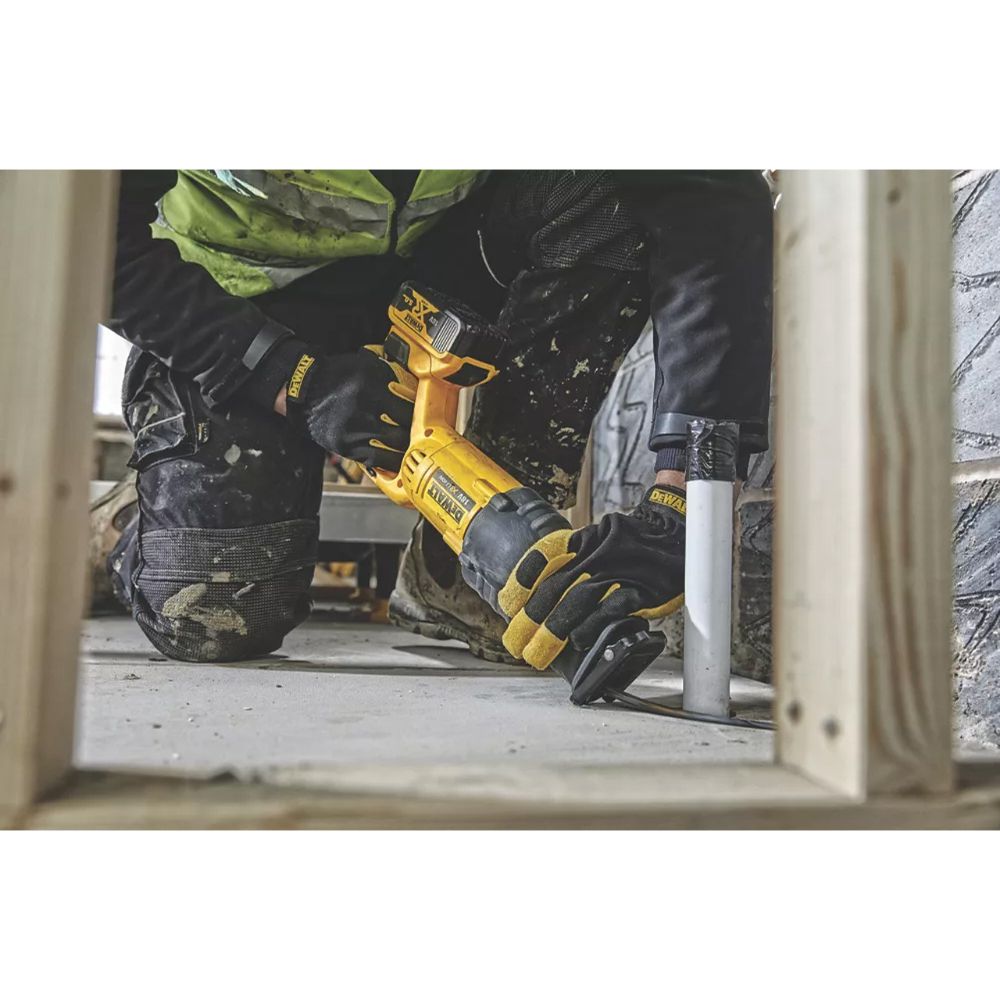 DeWalt recip saw DCS380N