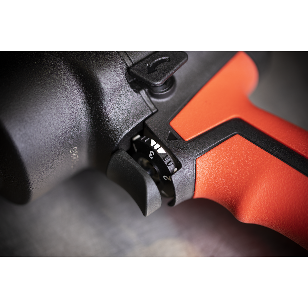 Sealey low noise level and soft grips to help reduce vibration and chill impact wrench