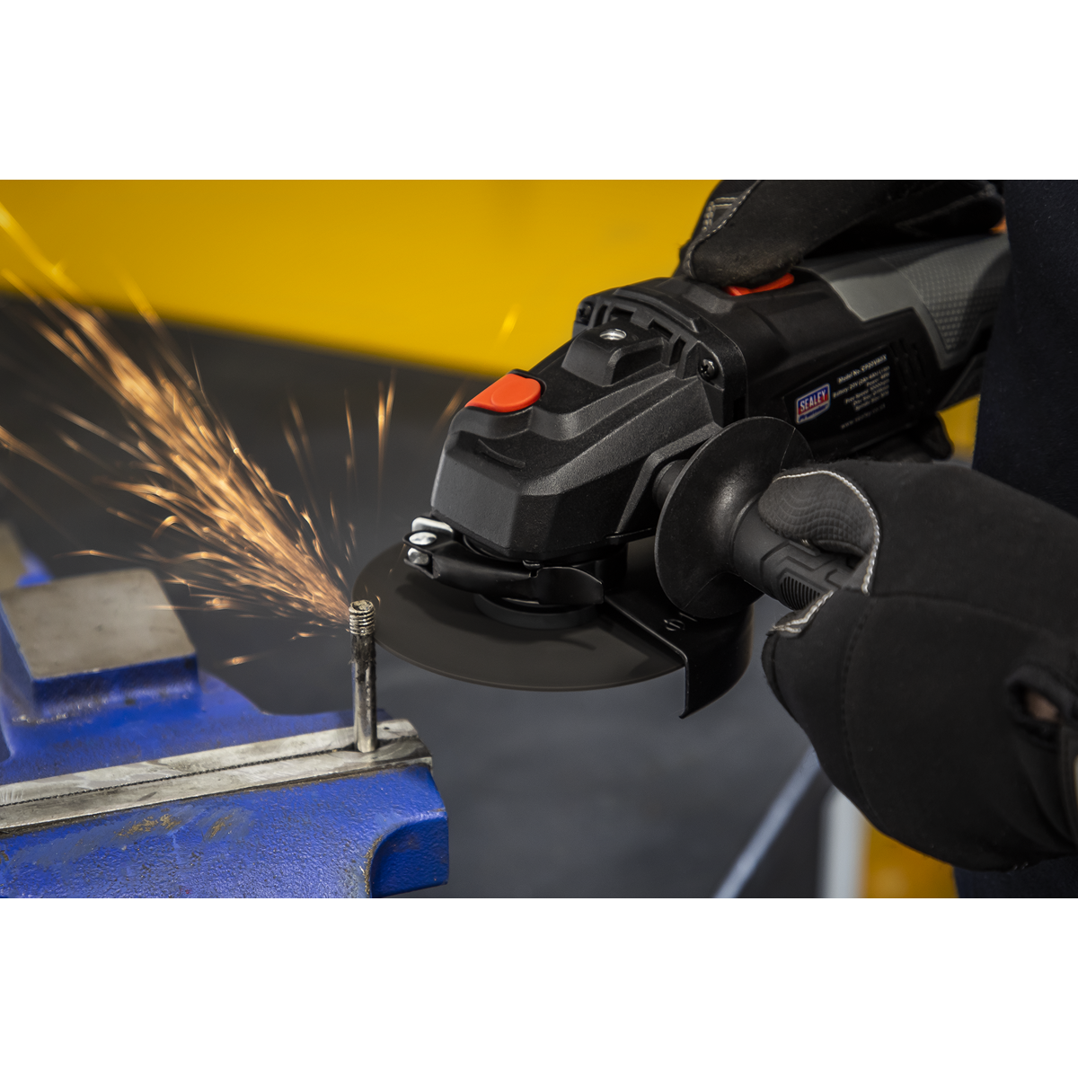 Sealey brushless angle grinder CP20VAGX