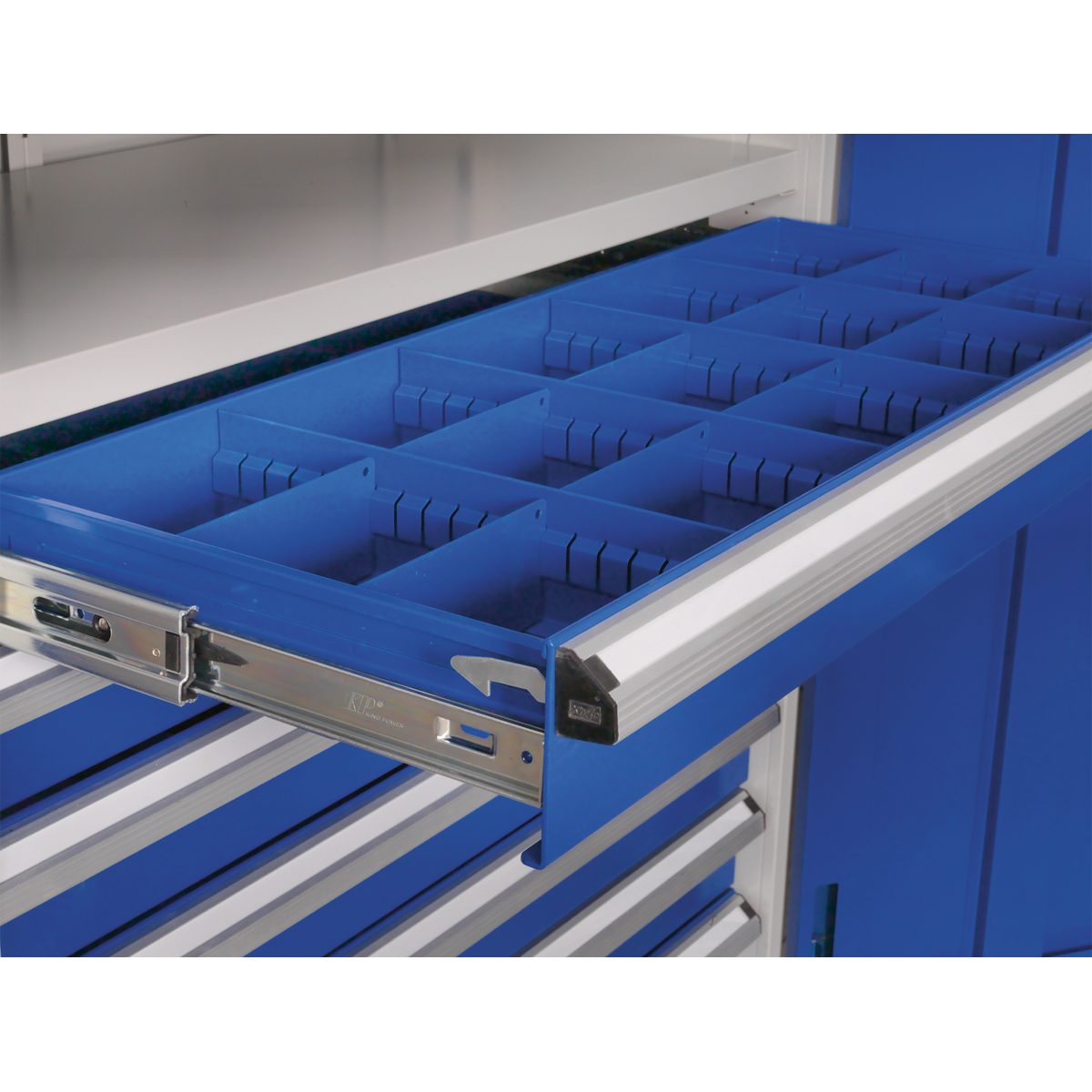 Heavy-duty ball bearing drawer slides with a load bearing of up to 75kg.