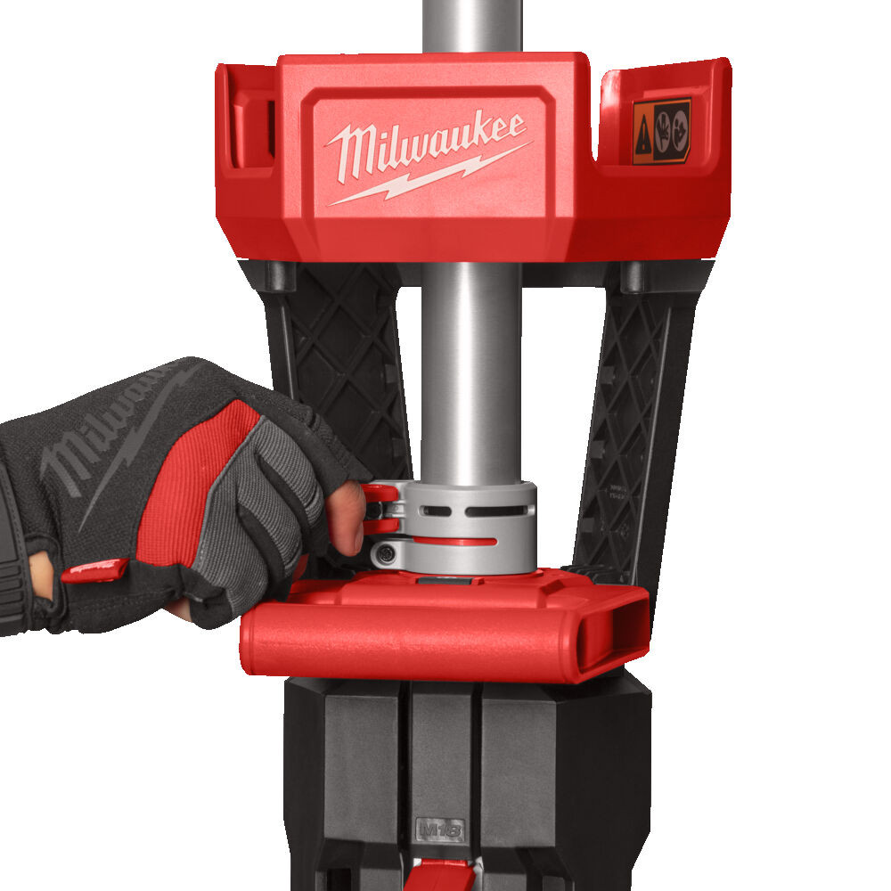 Milwaukee Impact resistant adjustable jobsite light tripod stand