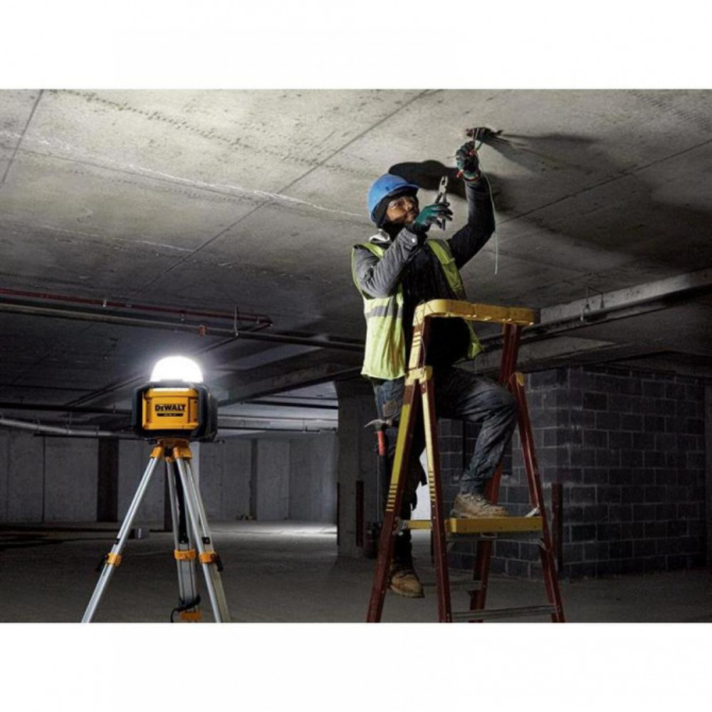 DeWalt DCL074-XJ 18V XR Tool Connect Cordless Area Work Light (Body Only)