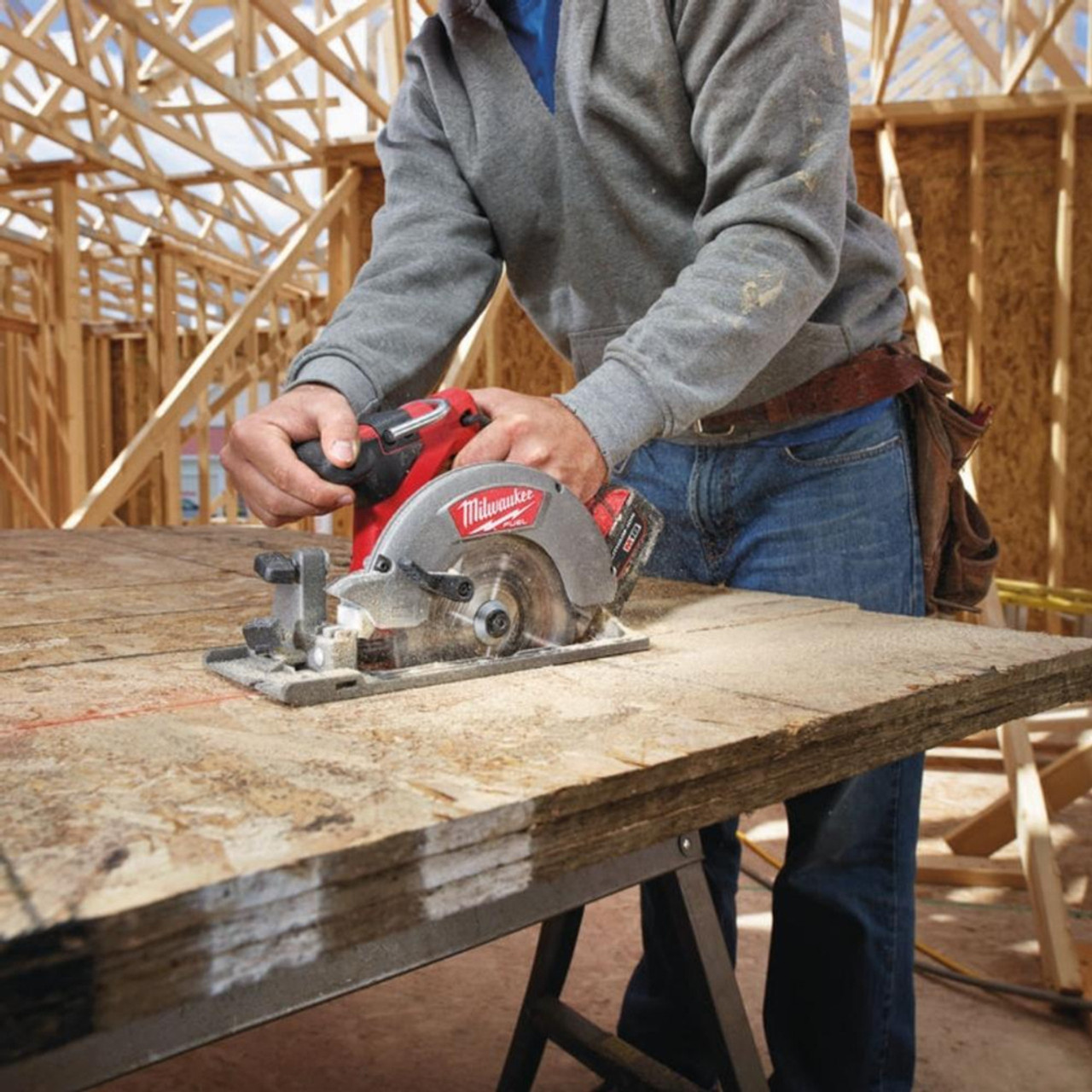 M18CCS55 - Milwaukee M18 Fuel Circular Saw 55cm