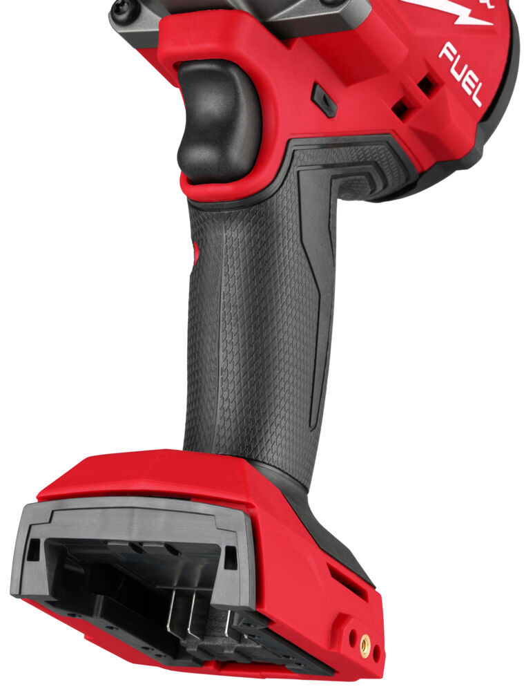 M18 FUEL™ high torque impact wrench delivers 1491 Nm fastening torque and 2034 Nm of
