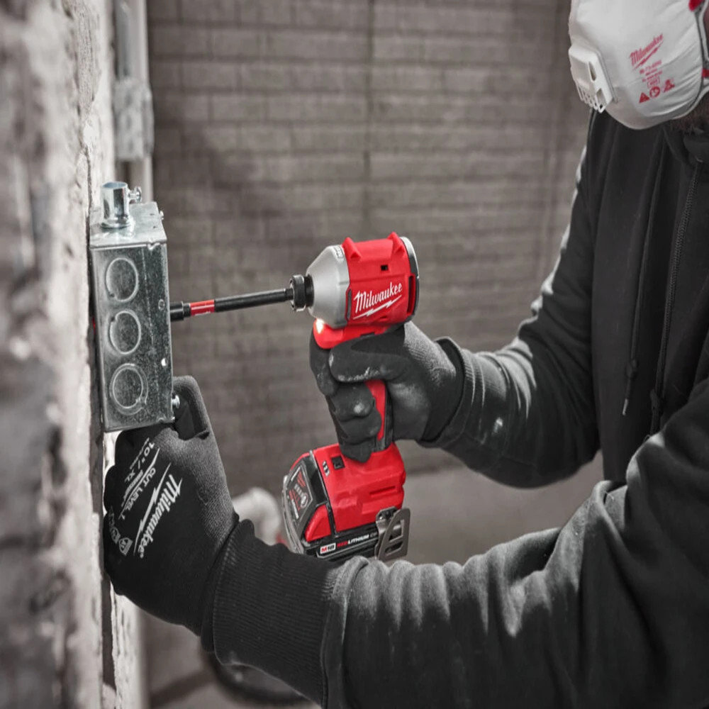 impact driver Brushless motor technology delivers 190 Nm of torque, 3600 rpm and 4900 ipm