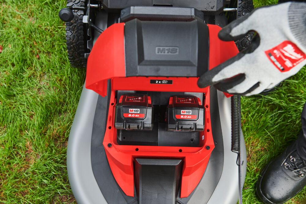 Milwaukee M18 high output lawnmower