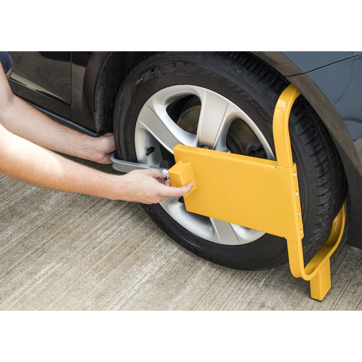 Simple and quick ratchet action makes protection easy.