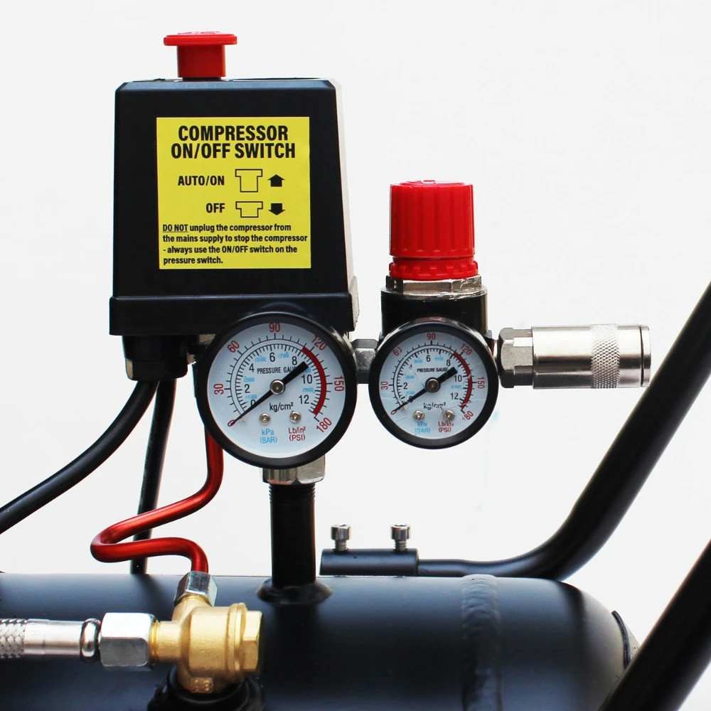 100ltr receiver maintains a consistent air supply of up to 8bar pressure
Tank and working pressure gauges with regulator and quick-release connectors