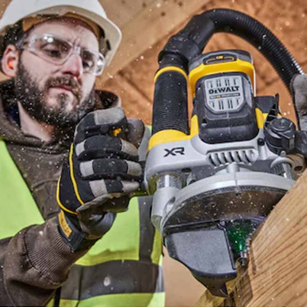 Dewalt battery powered brushless 1/2" Plunge Router Kit