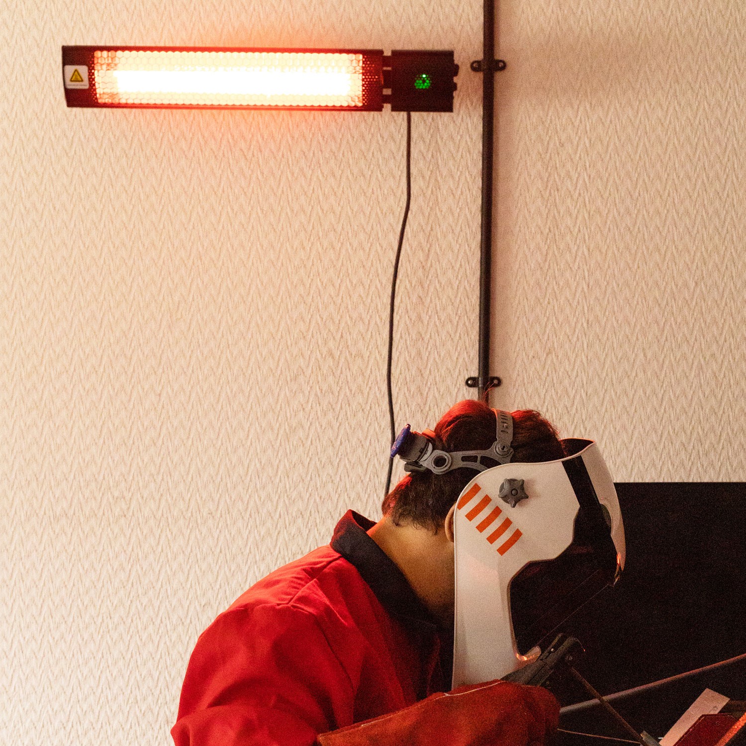 6,820BTU/hr (2kW) powerful heating output heater