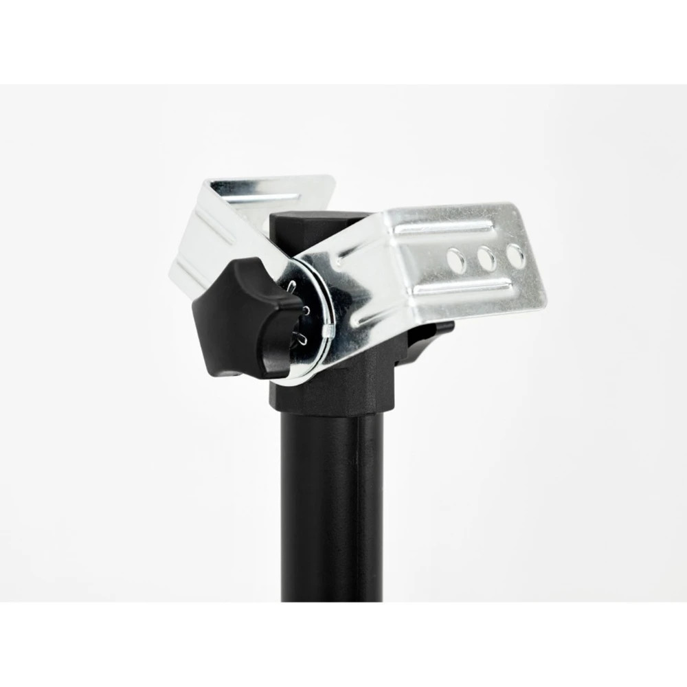 SIP Universal Halogen Heater with Remote Control (09586). Perfect for use in indoor and outdoor environments including homes, gardens, patios, garages and workshops.