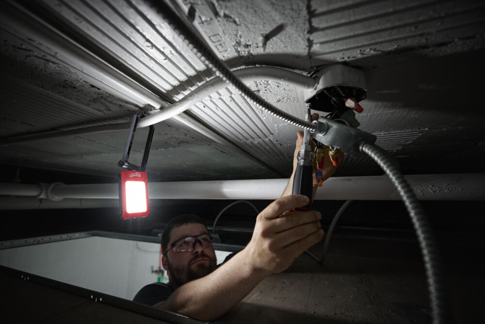 Milwaukee IRFFL magnetic inspection mechanic light