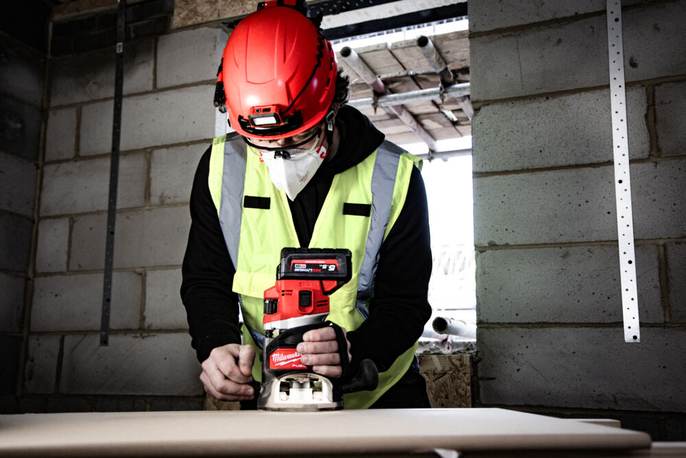 Milwaukee brushless router with variable speed