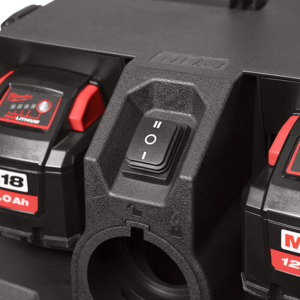The highly efficient HEPA H13 filter collects 99.97 % of airborne particles down to 0.3 microns